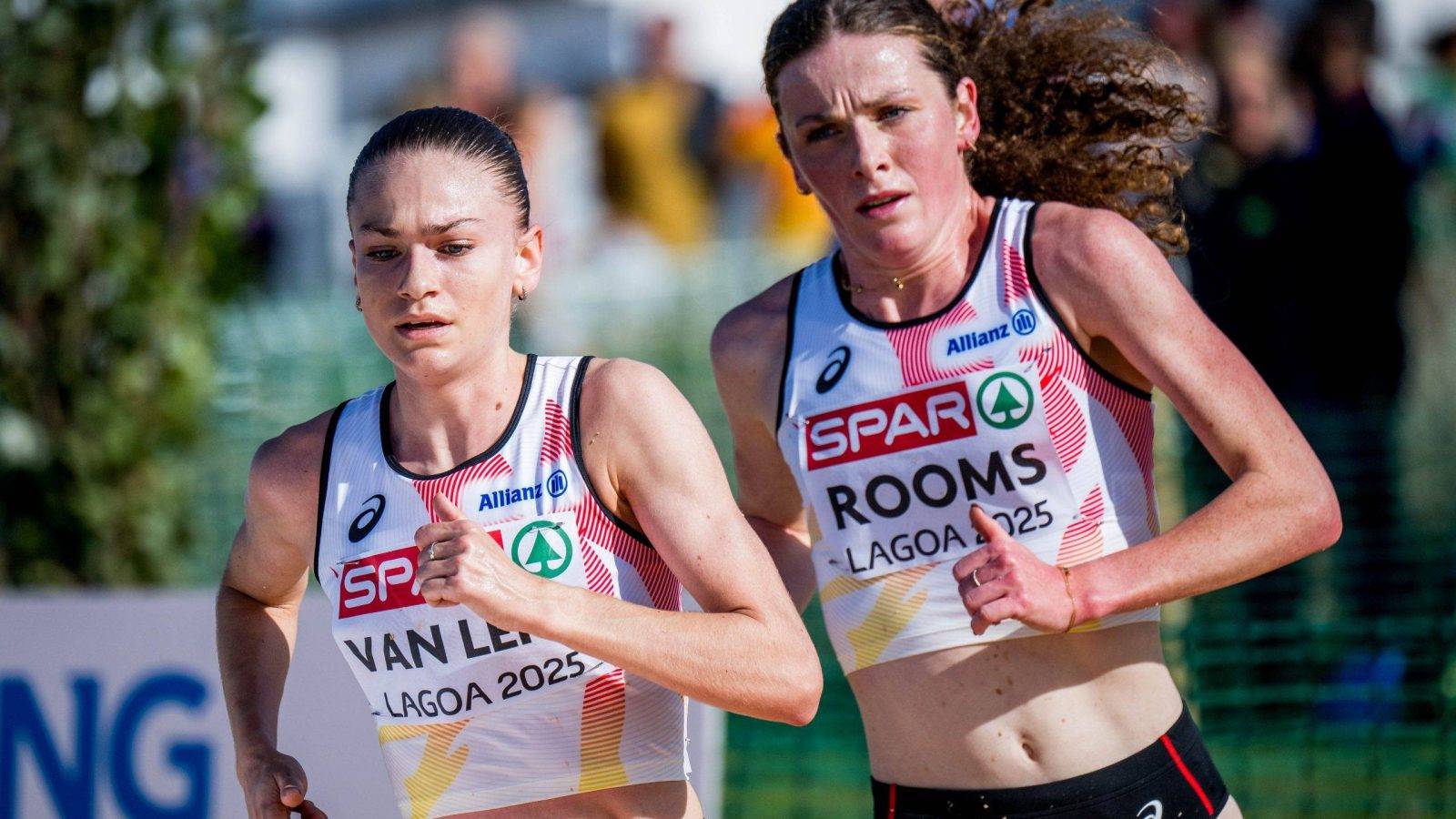 Belgian Lisa Rooms and Belgian Jana Van Lent pictured in action during the Women Elite race at the 2025 SPAR European Cross Country Championships, in Lagoa, Portugal, Sunday 14 December 2025. BELGA PHOTO JASPER JACOBS